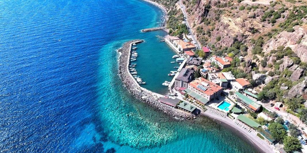 İsviçre gibi ama Türkiye’de! 64 köyü, şelalesi ve plajları göz kamaştırıyor: Gören hayran kalıyor 6